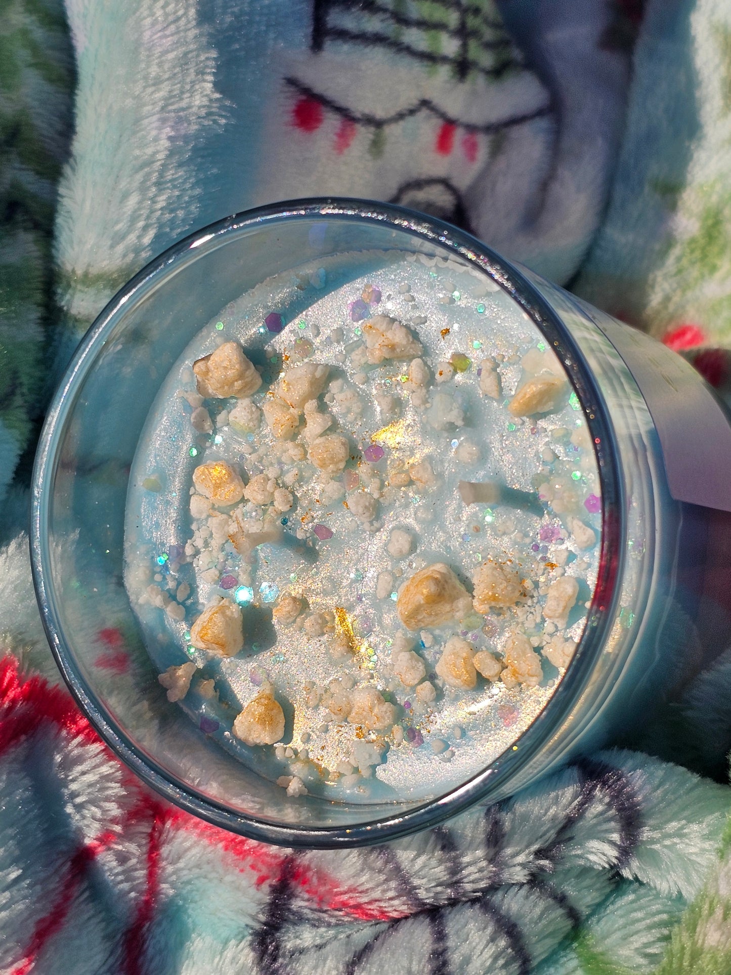 Ocean Breeze Scented 10 oz. Candle