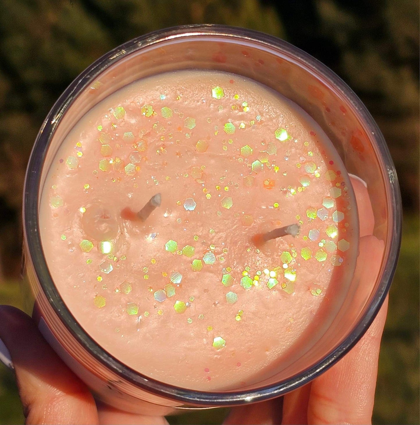 Peaches n Cream scented 10oz. Candle
