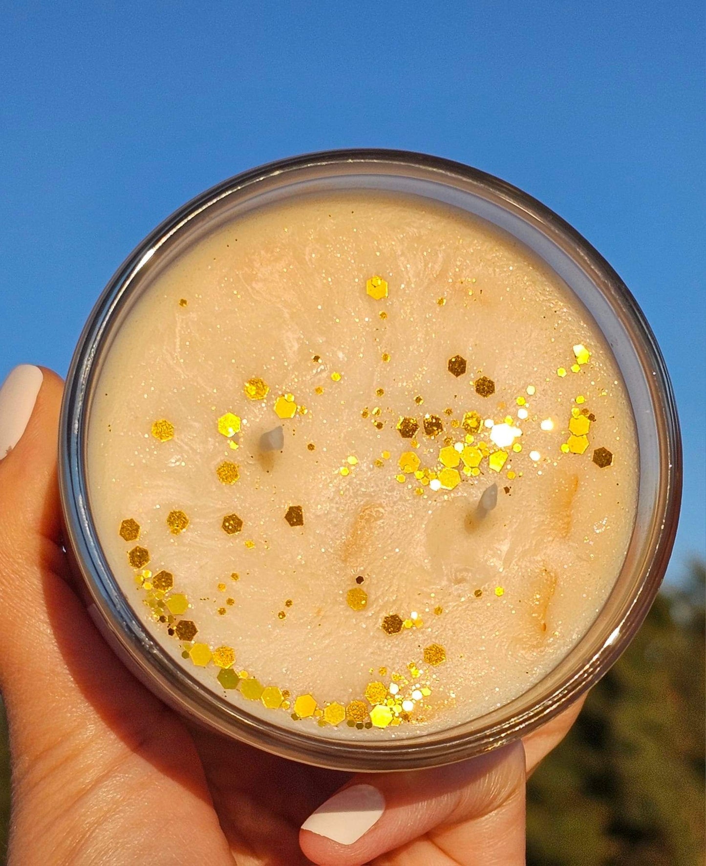 Honey scented 10oz. Candle