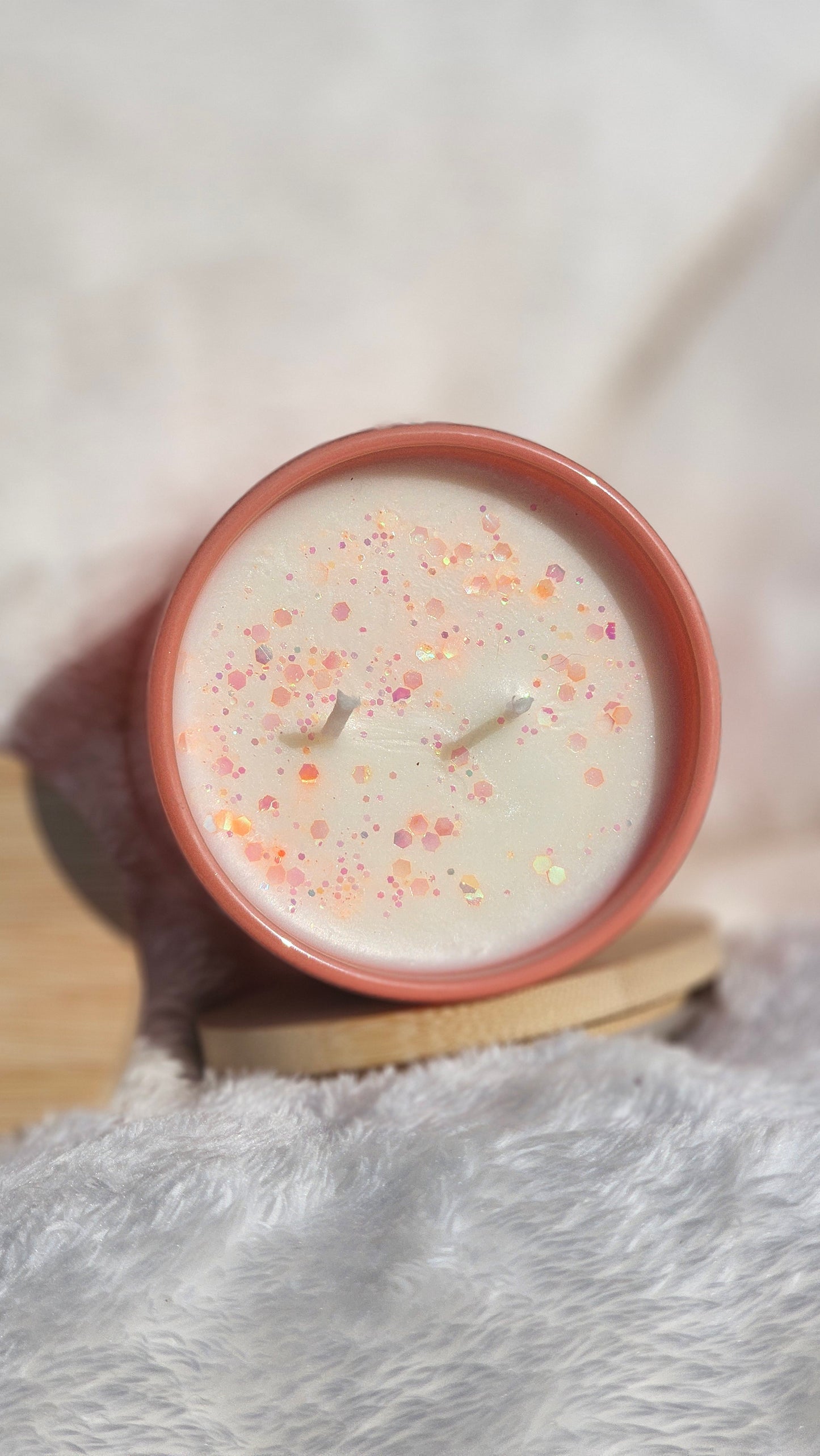 Peaches n Cream scented 10oz. Candle