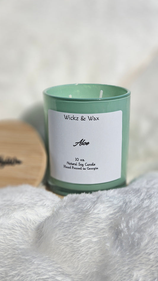 Aloe scented 10oz. candle